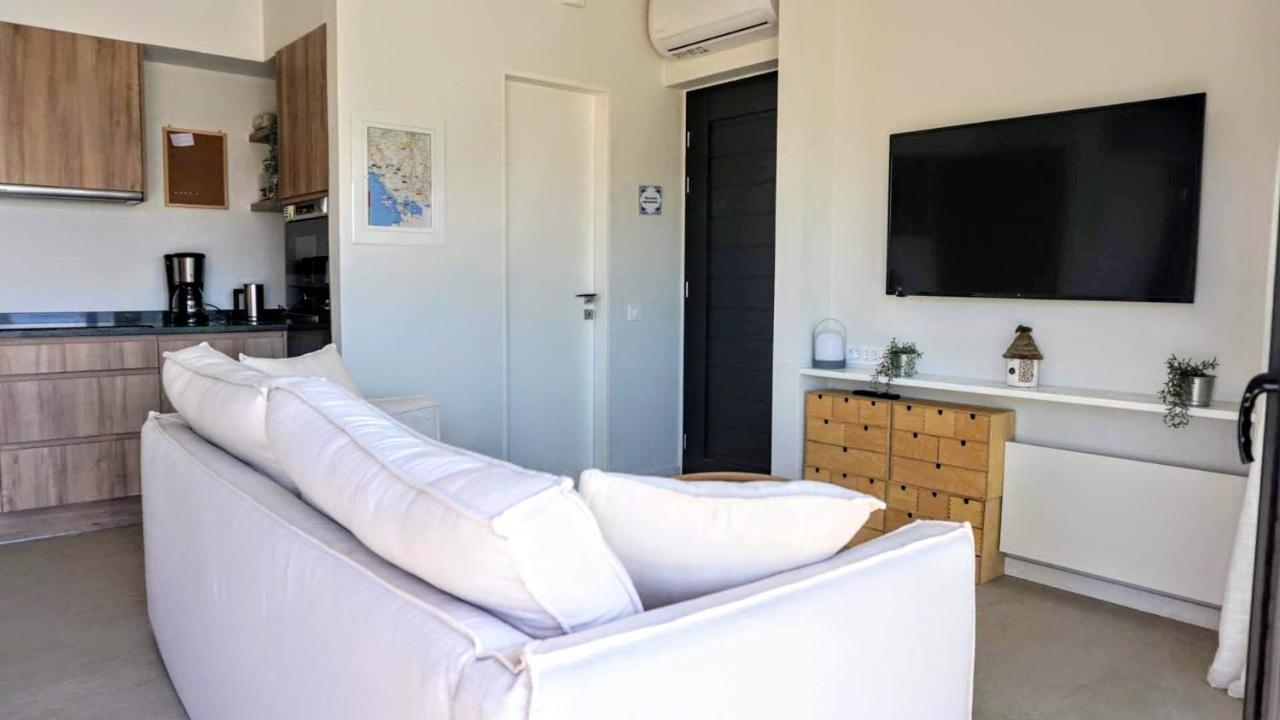 Villa Karma Paleros Exteriör bild
