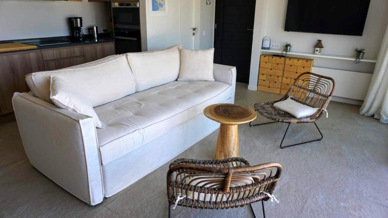 Villa Karma Paleros Exteriör bild